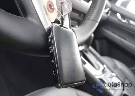 2025 Mazda Cx-5 2.5 S Preferred z USA, uszkodzony, nr VIN JM3KFBCL9S0681018